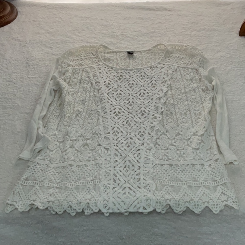 Woman’s black label by chicos White Lace Knit Top - Picture 3 of 4